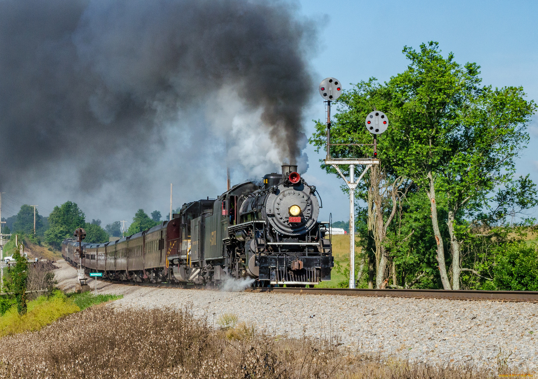 Обычные паровозики. Southern 4501. Паровозы. Паровой поезд Локомотив. Паровоз 4501.